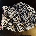 Kundbild Bianca Ombre garn - 50g - Grå/vit (1547): Virkad frukt-och grönsakspåse.